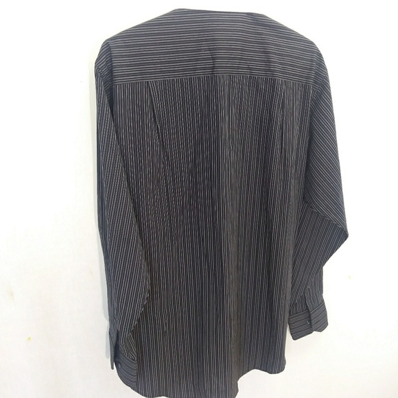 Donald Trump Pin Striped Shirt - Picture 2 of 3